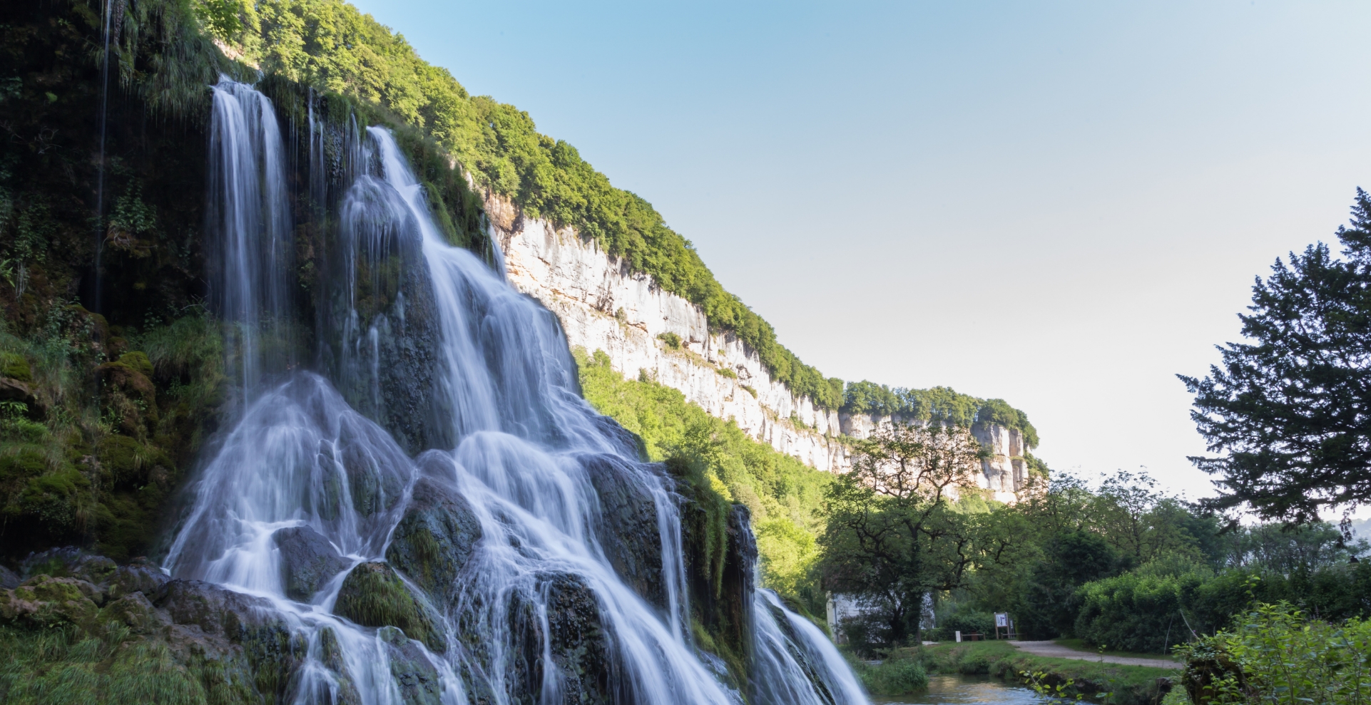 Baume-les-Messieurs in der Umgebung des Campingplatzes Les Bords de Loue