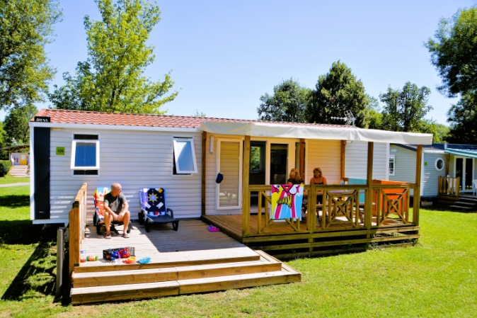 Quatro mobile home with air-conditioning