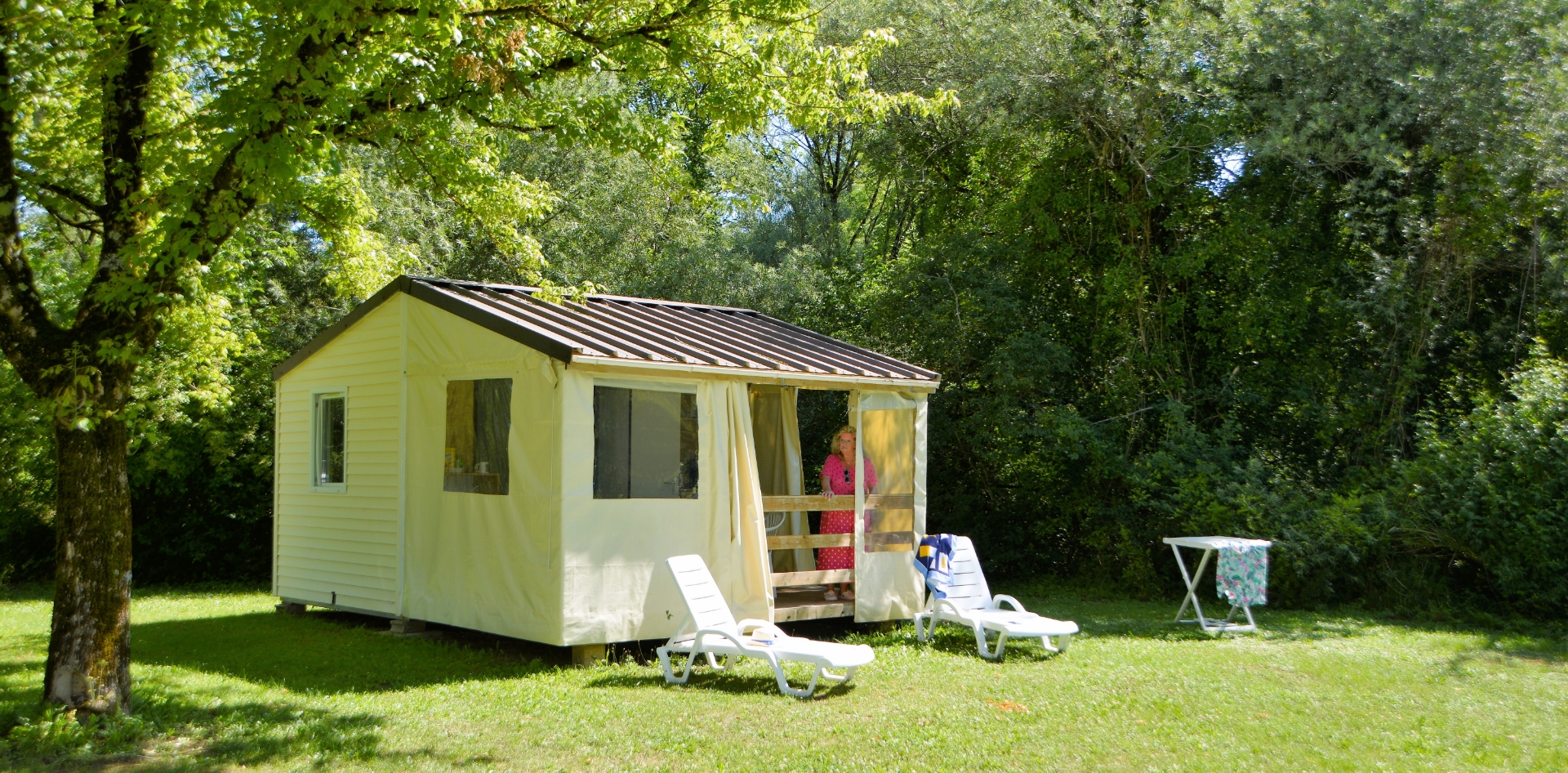 Foto van de accommodatie Tithome in de Jura op camping 